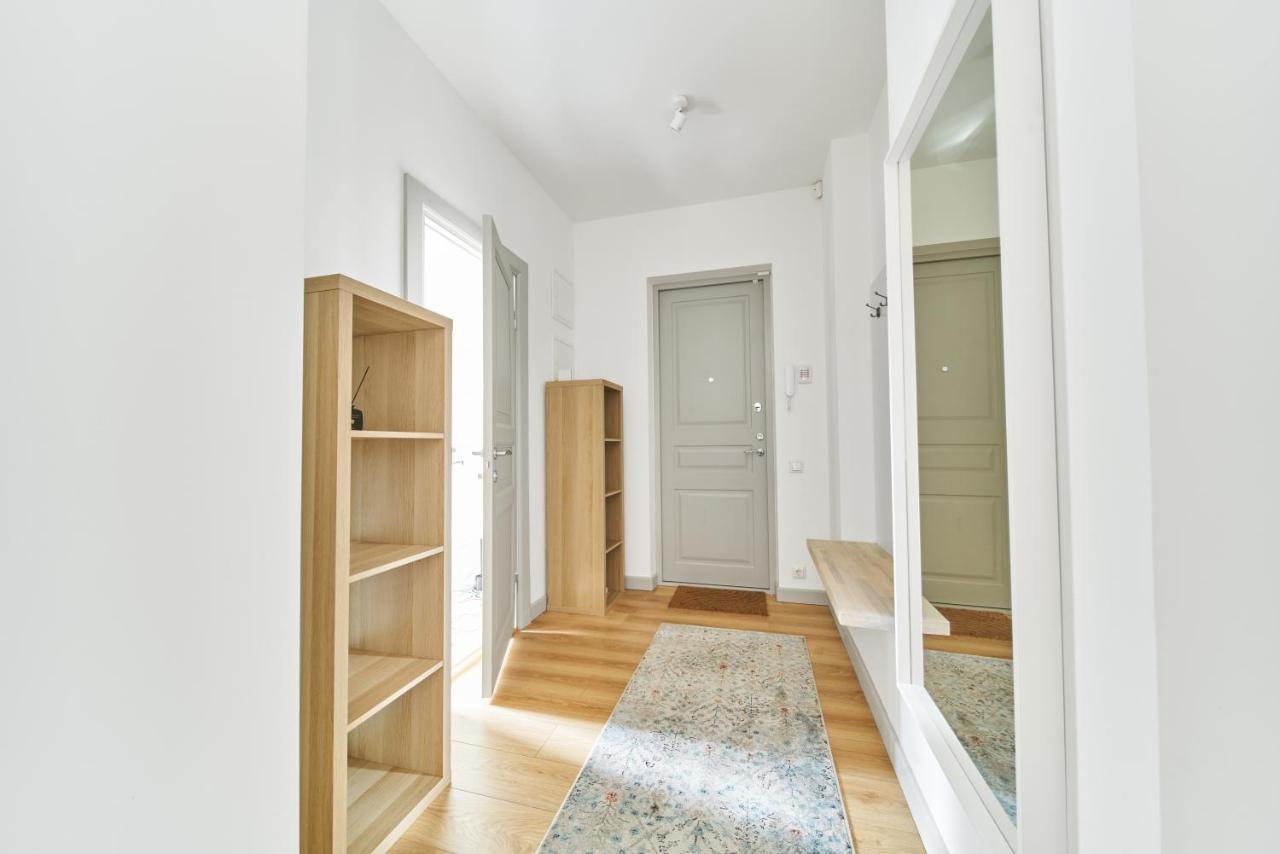 Modern Two-Bedroom Apartment, Vilnius City Centre Luaran gambar