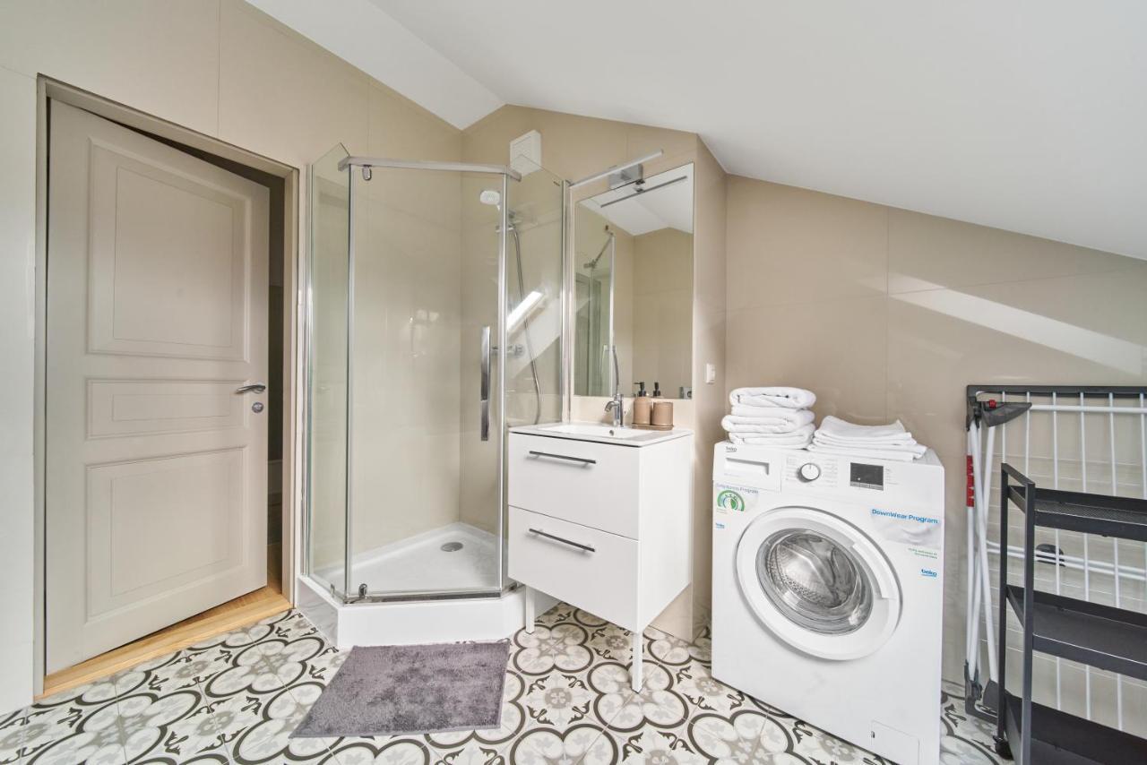 Modern Two-Bedroom Apartment, Vilnius City Centre Luaran gambar
